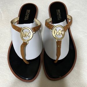 Michael Kors Logo Thong Sandal Size 9